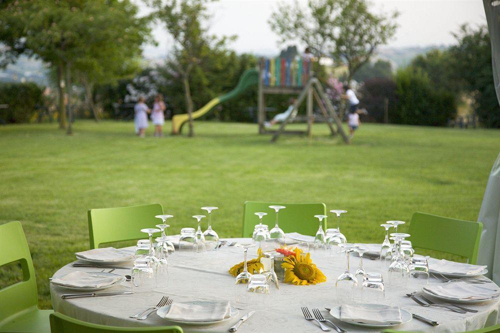 Locanda Il Girasole Ancona Bagian luar foto