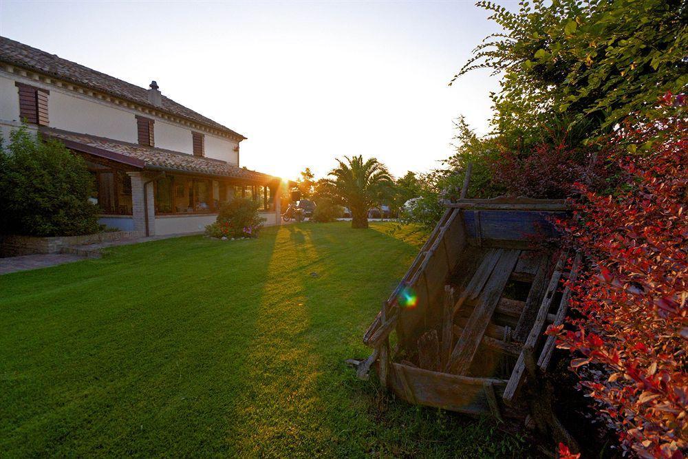 Locanda Il Girasole Ancona Bagian luar foto