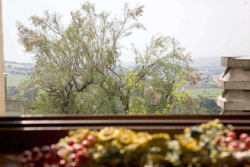 Locanda Il Girasole Ancona Bagian luar foto