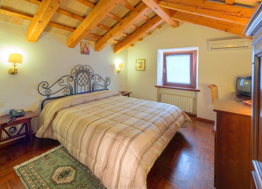Locanda Il Girasole Ancona Bagian luar foto